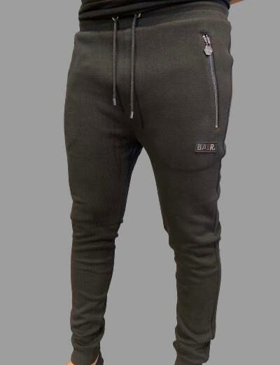 מכנס טרנינג באלר בצבע שחור דגם BALR – Q-SERIES CLASSIC KNITTED SWEATPANTS