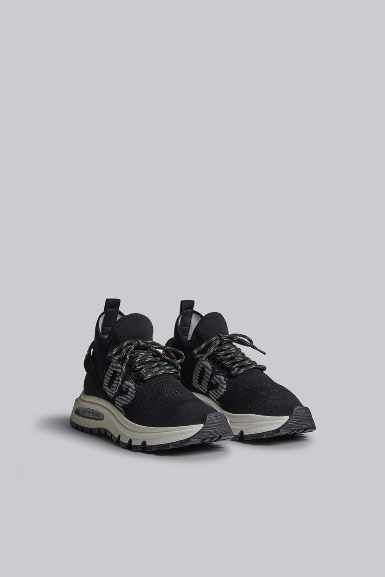 נעליים דיסקוורד בצבע שחור דגם DSQUARED2 - RUN DS2 - חנות מותגים אונליין
