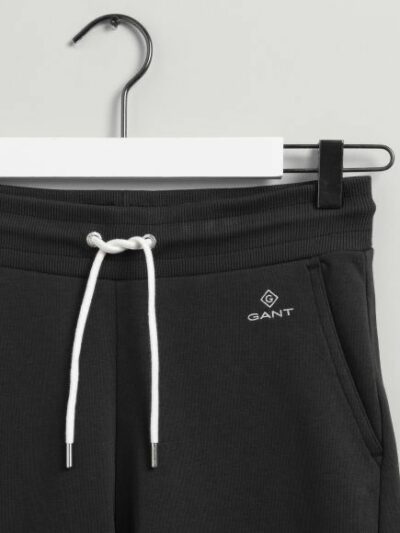 GANT – מכנס טרנינג בצבע שחור דגם LOCK UP SWEAT PANTS