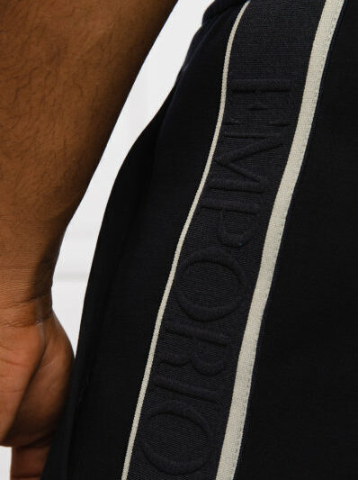 EMPORIO ARMANI – מכנס טרנינג ארמני בצבע שחור ארמני דגם- 1JHSZ