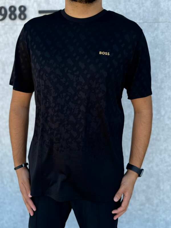 HUGO BOSS - טישרט הוגו בוס בצבע שחור דגם 50551287
